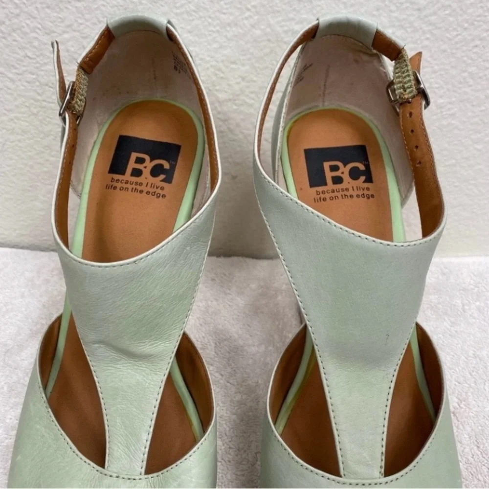 BC Footwear Women's Mint Green Tan Leather Platform Sandal Wedge Size 8.5 Boho